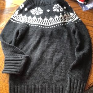 Sweater with hood